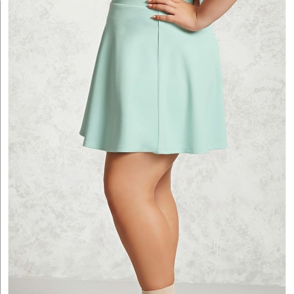 ❗️1 LEFT❗️NWT•2X•MINT TO BE•FUN N FLIRTY SKATER STYLE SKIRT•NEW - Picture 2 of 4